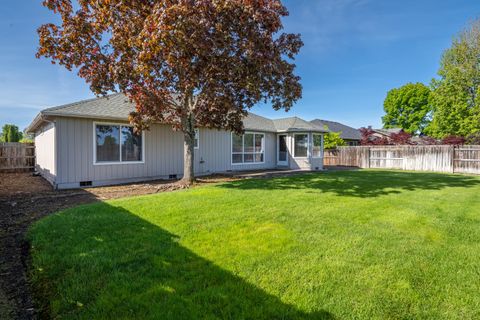 Tiny photo for 1621 Hollyhock Drive, Medford, OR 97504 (MLS # 220219707)