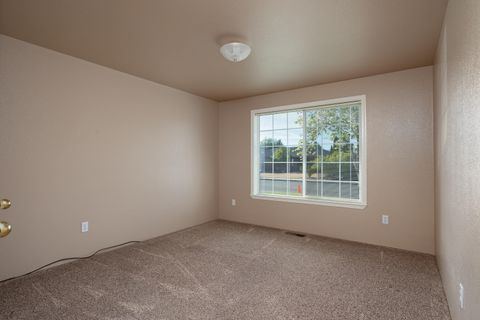 Tiny photo for 1621 Hollyhock Drive, Medford, OR 97504 (MLS # 220219707)