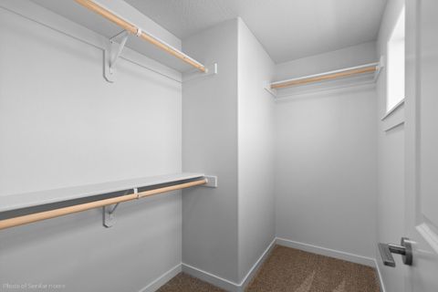 Tiny photo for 3536 NW 7th Street, Redmond, OR 97756 (MLS # 220213600)