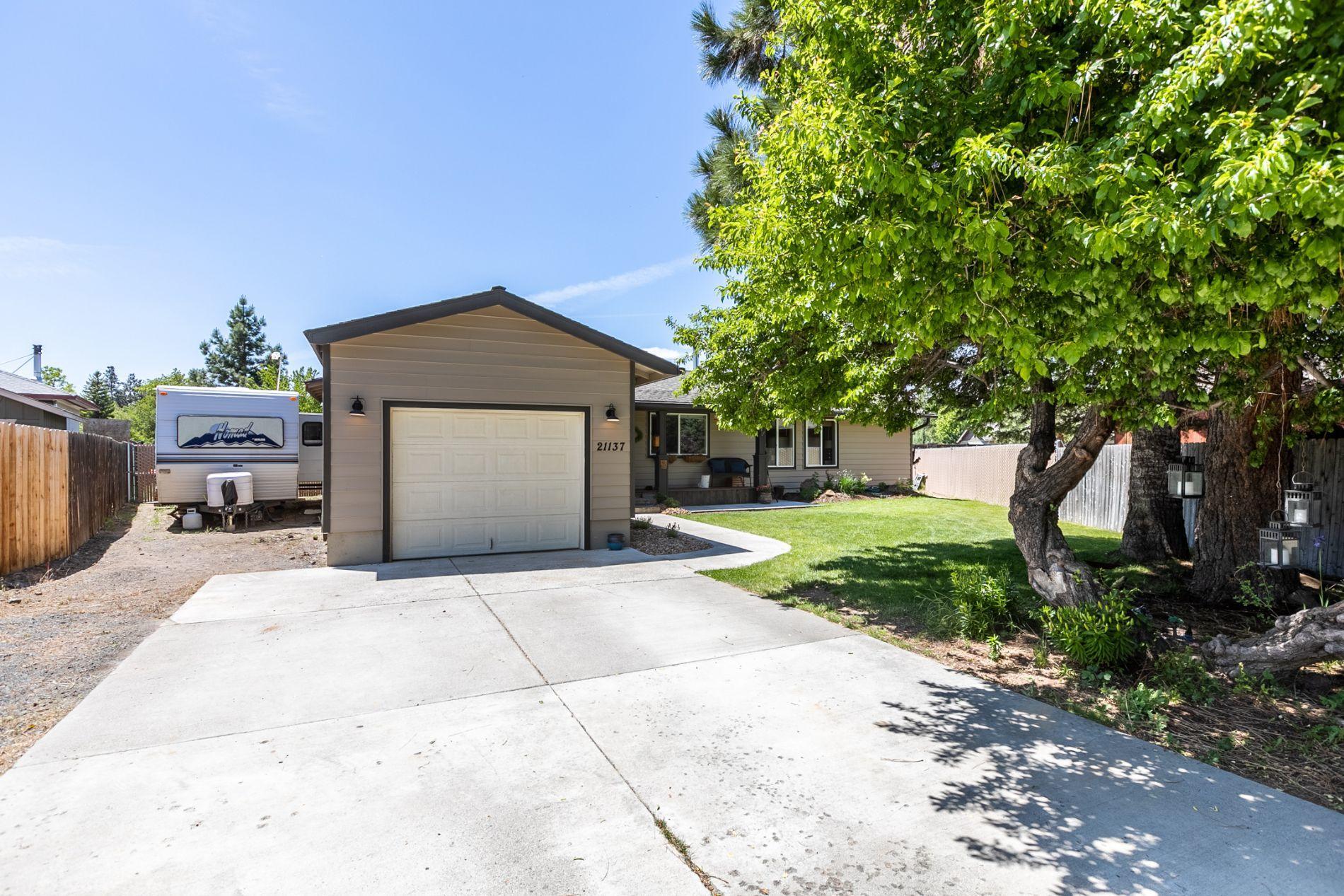 Vintage Faire - Residential