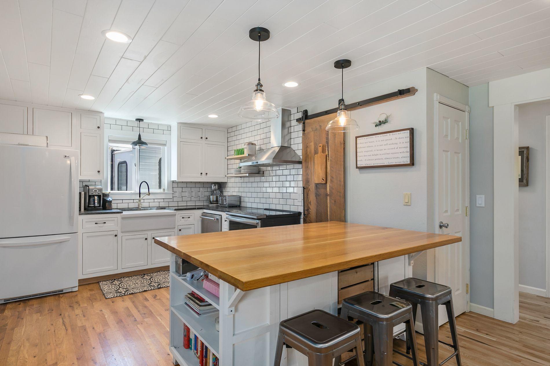 Vintage Faire - Residential