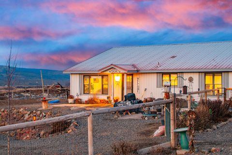 Tiny photo for 6154 John Day Highway, Ironside, OR 97908 (MLS # 220215033)