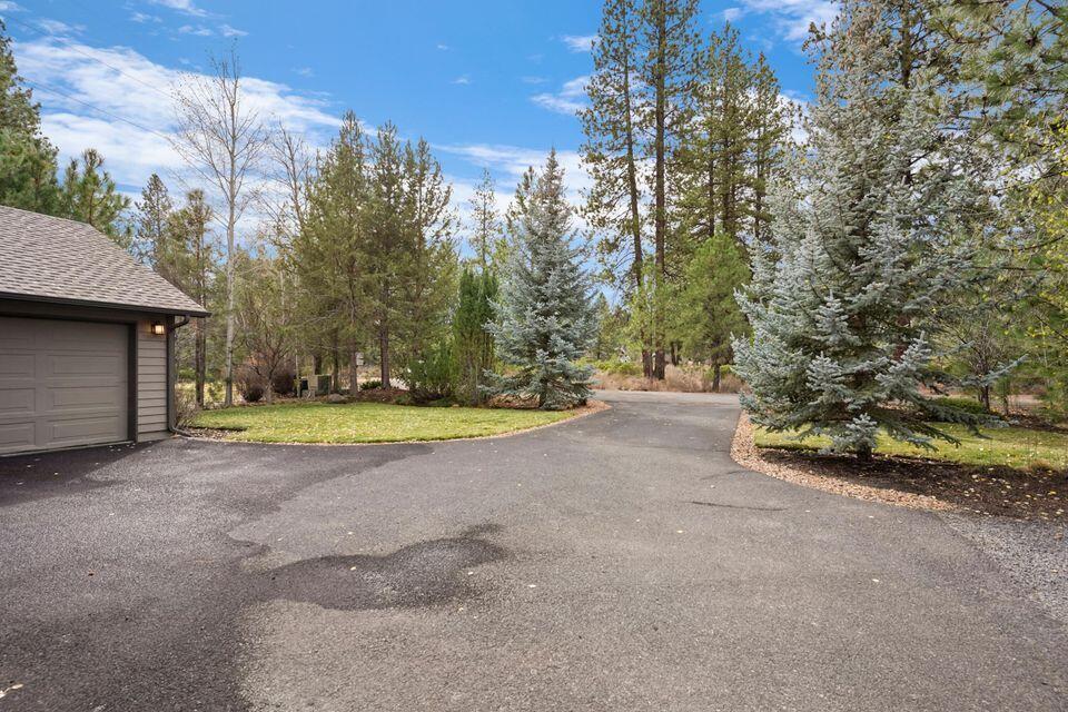 7th Mtn Golf Village - Residential