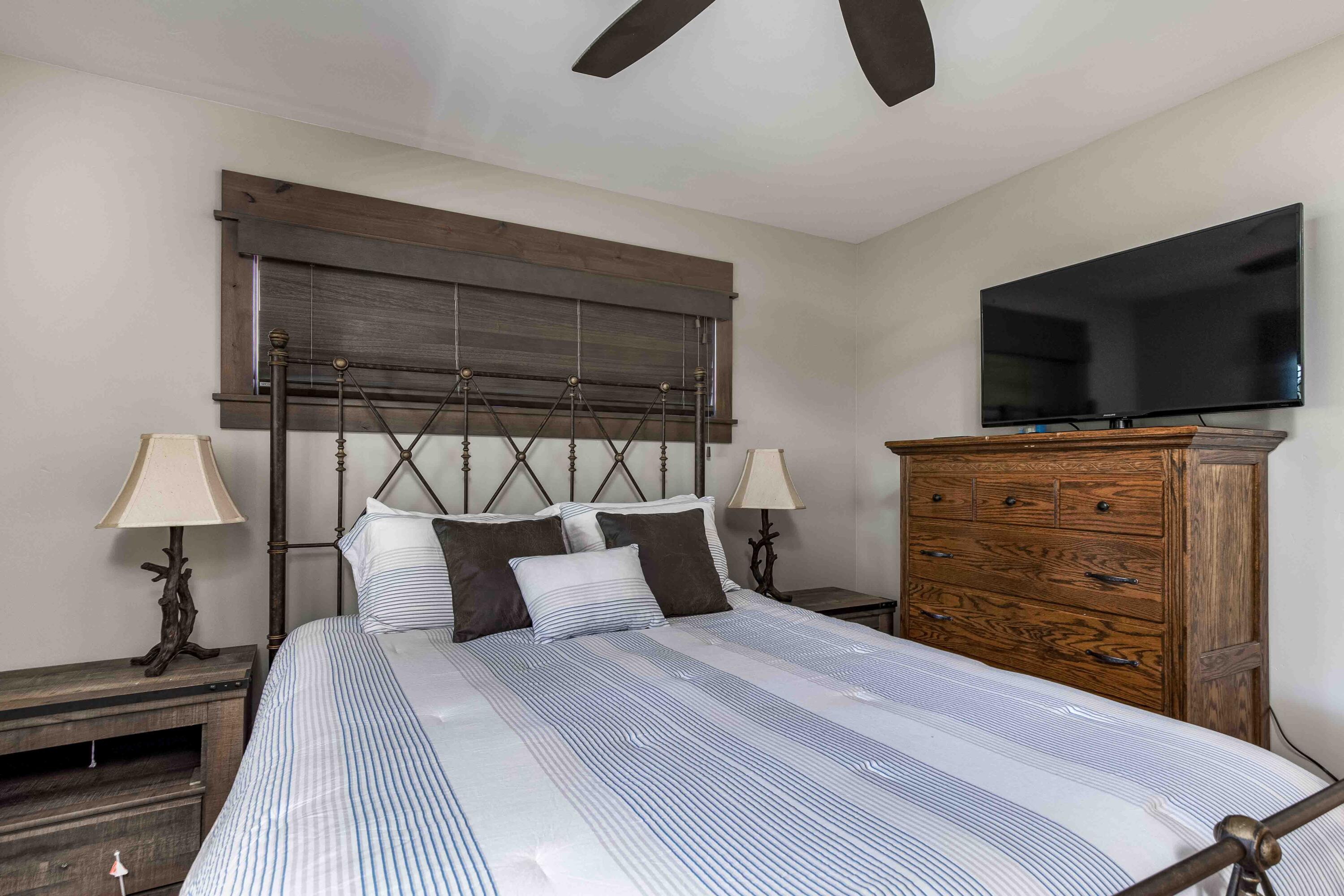 Fairway Point Villag - Residential