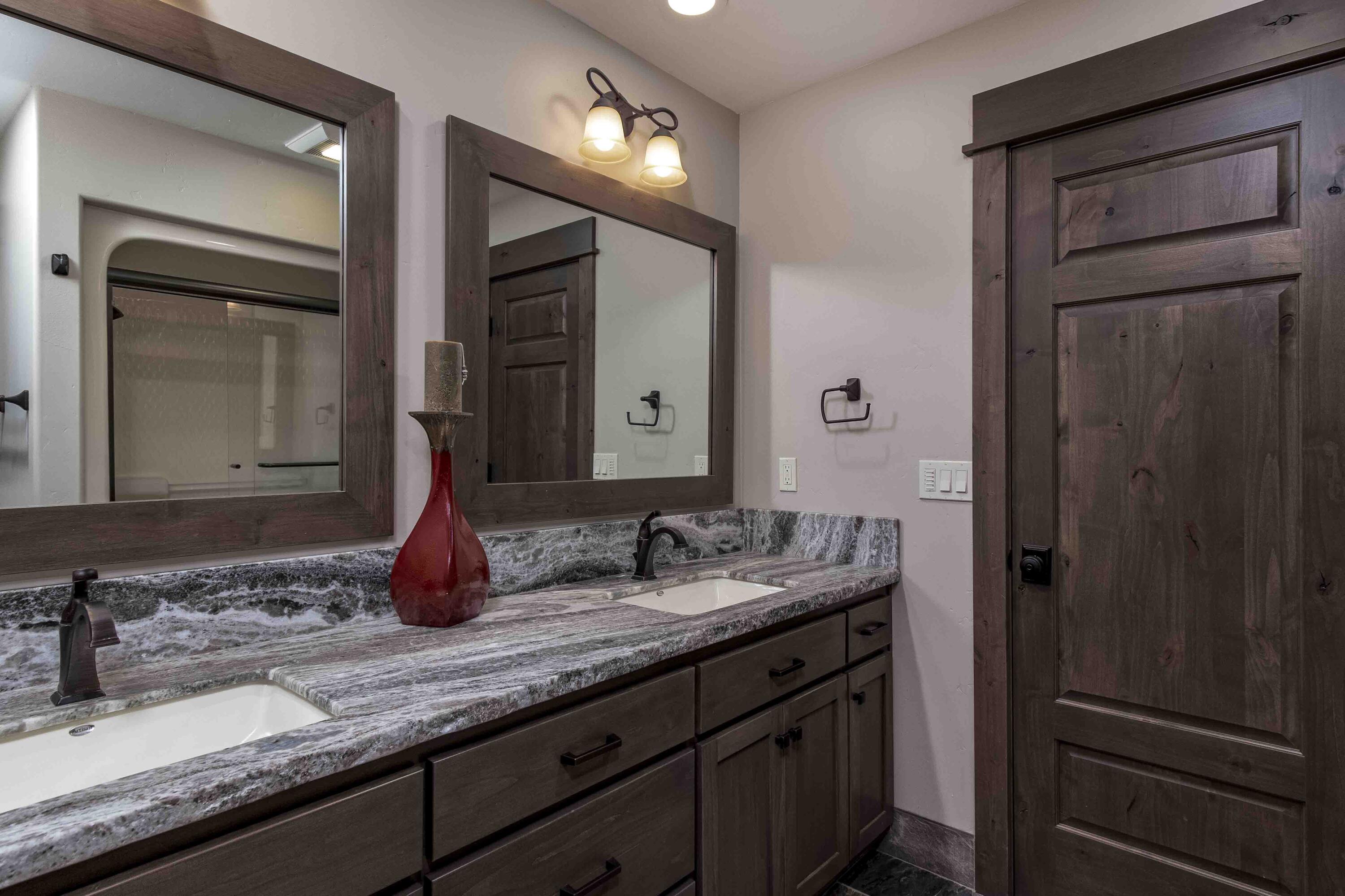 Fairway Point Villag - Residential