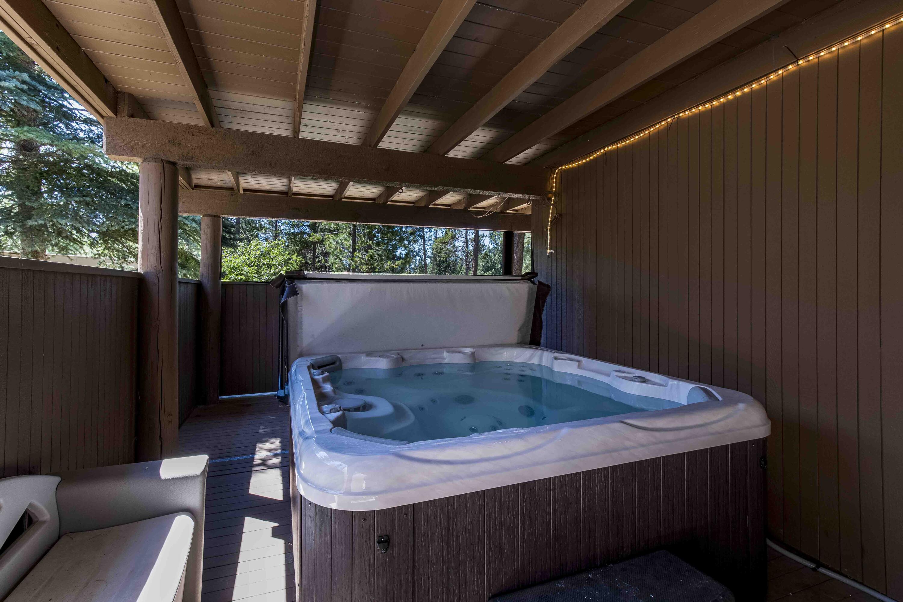 Fairway Point Villag - Residential