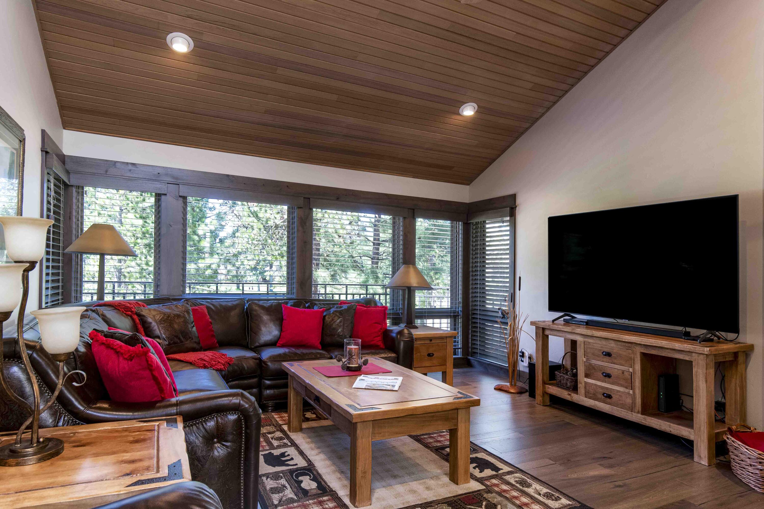 Fairway Point Villag - Residential