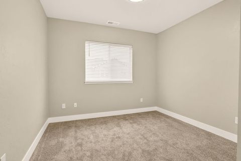 Tiny photo for 3129 Monaco Court, Medford, OR 97504 (MLS # 220212865)