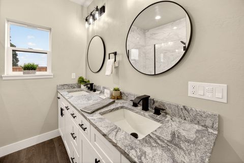 Tiny photo for 3129 Monaco Court, Medford, OR 97504 (MLS # 220212865)