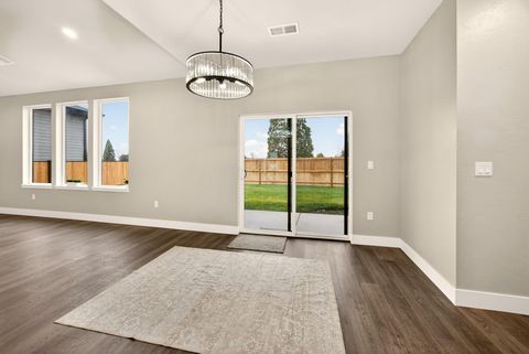 Tiny photo for 3129 Monaco Court, Medford, OR 97504 (MLS # 220212865)