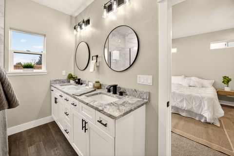 Tiny photo for 3129 Monaco Court, Medford, OR 97504 (MLS # 220212865)