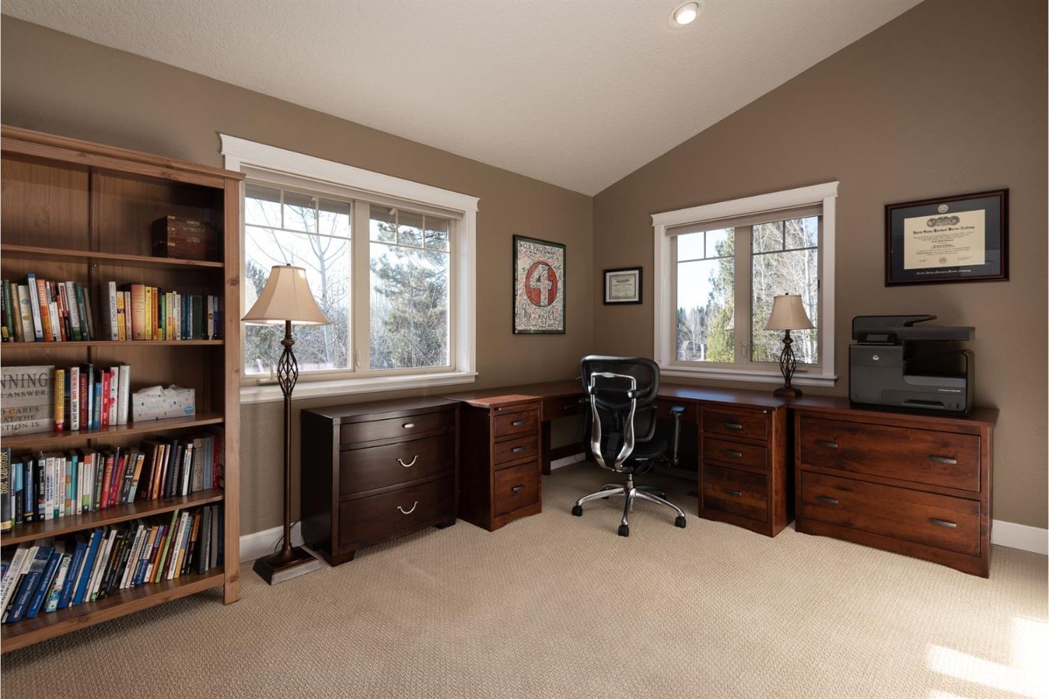 Broken Top - Residential