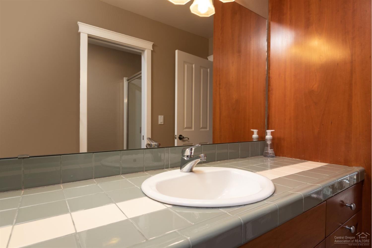 Broken Top - Residential