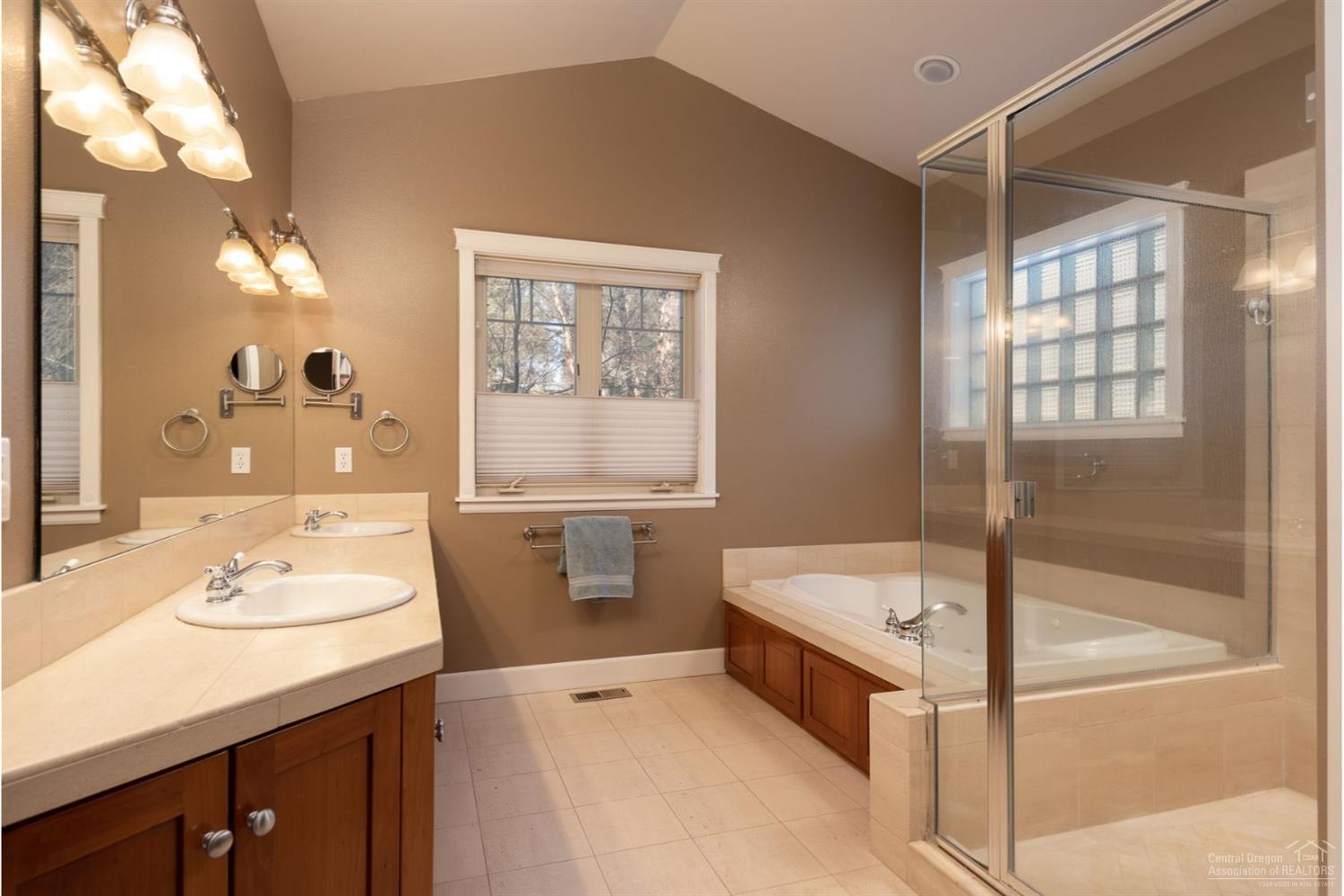 Broken Top - Residential