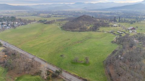 Tiny photo for 210 Bogey Lane, Eagle Point, OR 97524 (MLS # 220212569)