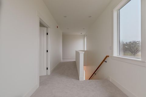 Tiny photo for 210 Bogey Lane, Eagle Point, OR 97524 (MLS # 220212569)