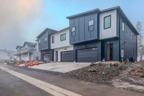 Tiny photo for 210 Bogey Lane, Eagle Point, OR 97524 (MLS # 220212569)