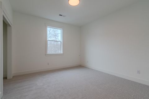 Tiny photo for 210 Bogey Lane, Eagle Point, OR 97524 (MLS # 220212569)