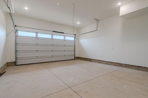 Tiny photo for 210 Bogey Lane, Eagle Point, OR 97524 (MLS # 220212569)