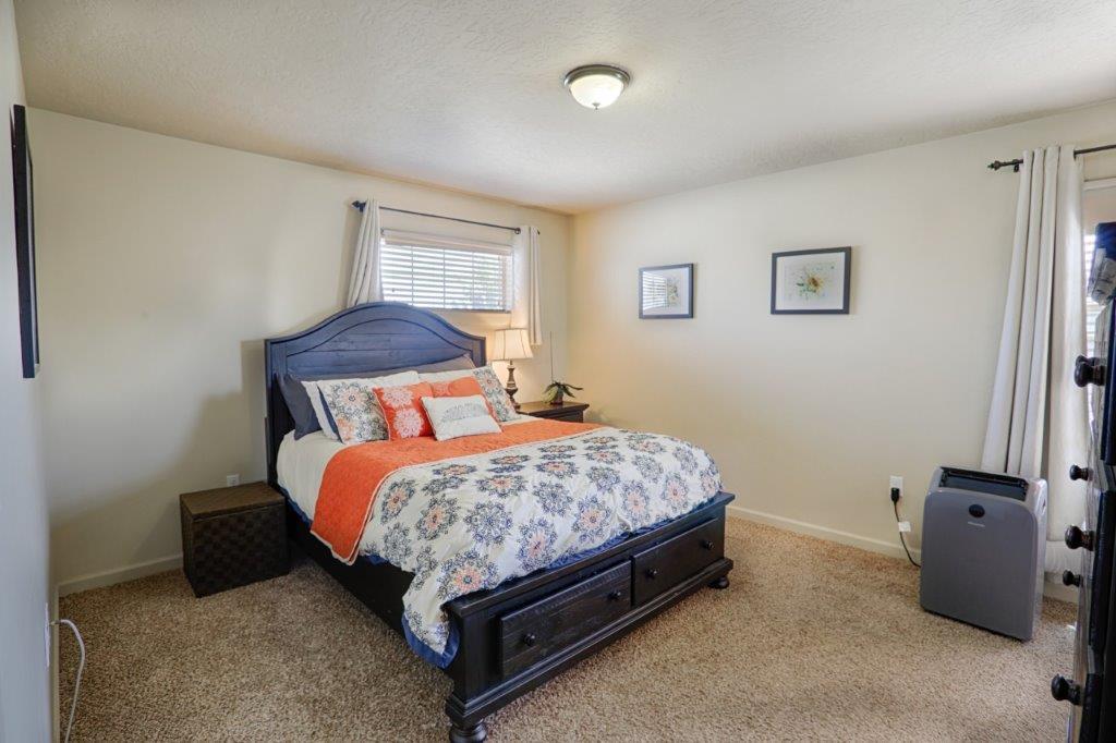 Ni Lah Sha Village - Residential