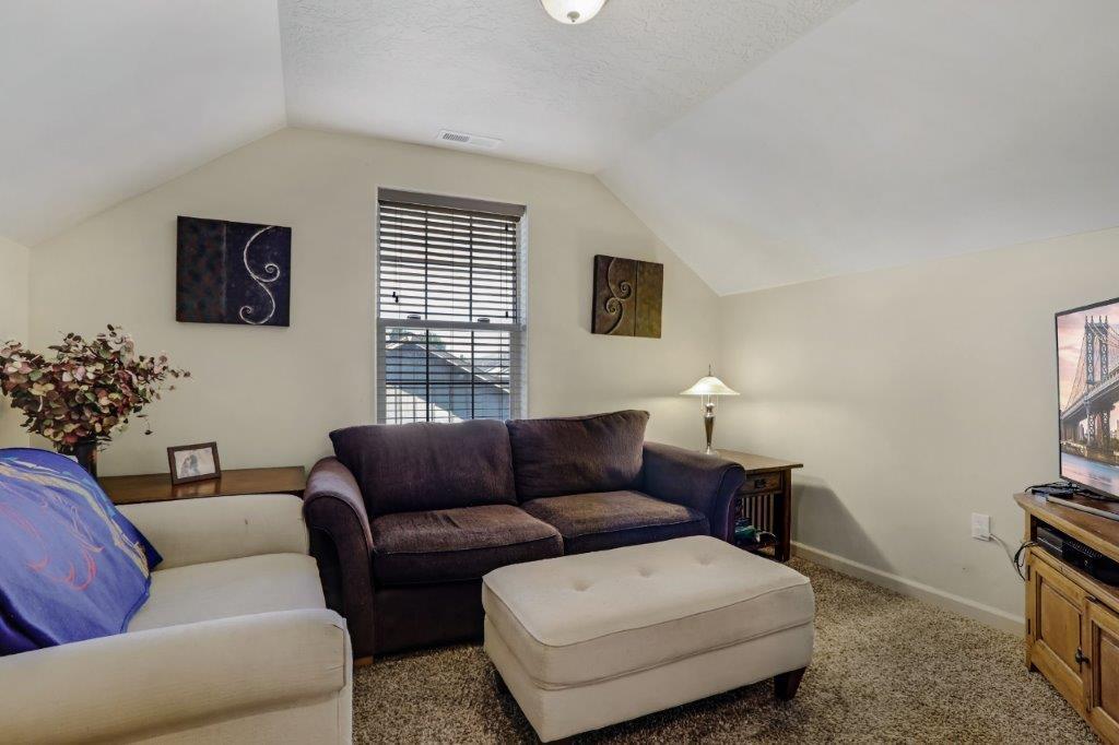 Ni Lah Sha Village - Residential