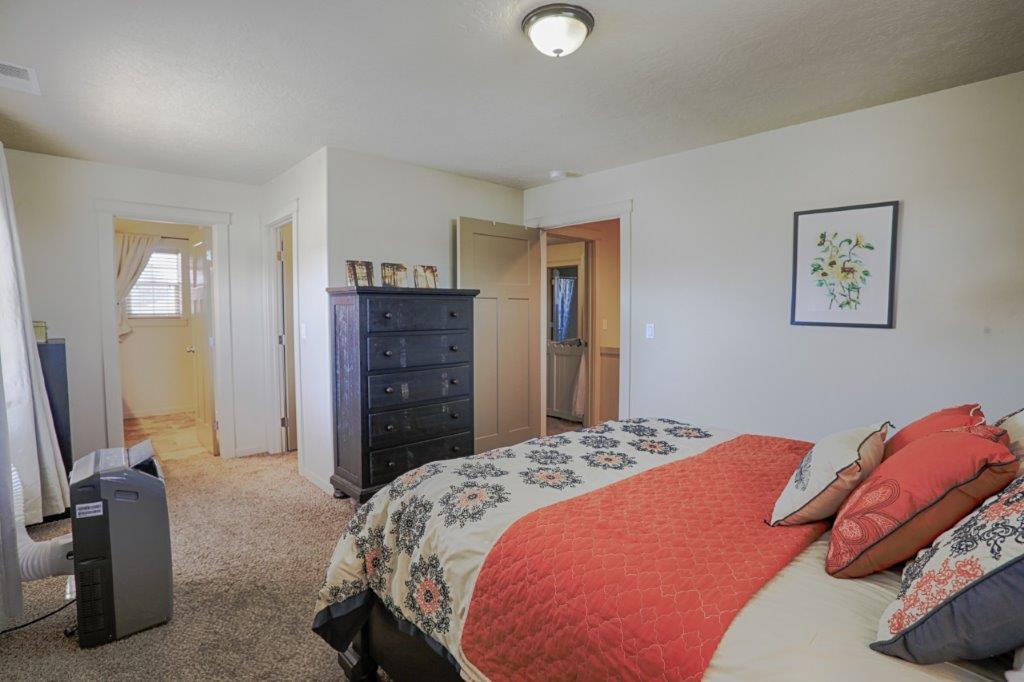 Ni Lah Sha Village - Residential