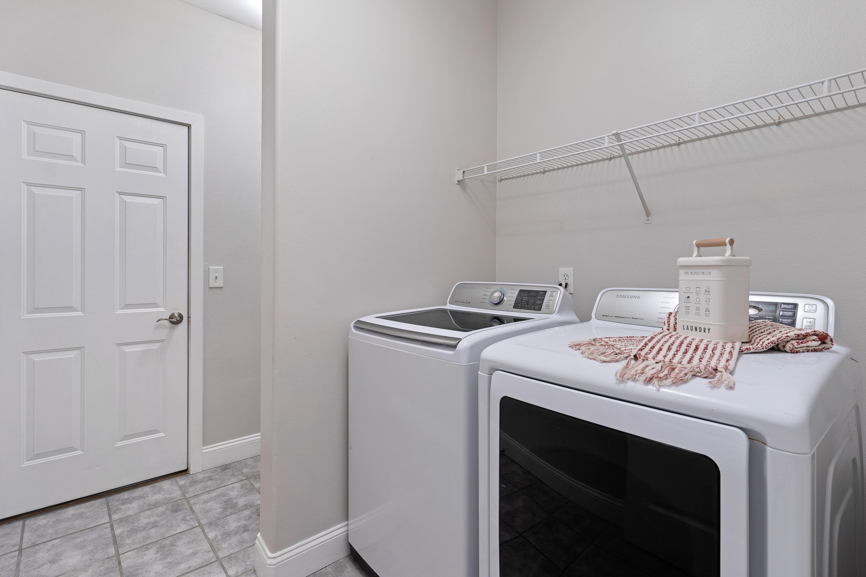 Lavacrest - Residential