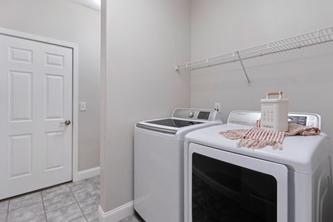 Tiny photo for 63336 NW Lavacrest Street, Bend, OR 97703 (MLS # 220212628)