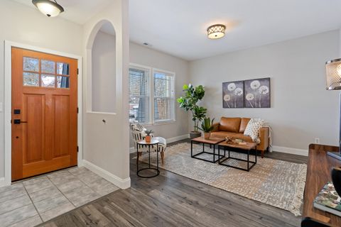 Tiny photo for 63336 NW Lavacrest Street, Bend, OR 97703 (MLS # 220212628)