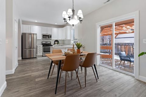 Tiny photo for 63336 NW Lavacrest Street, Bend, OR 97703 (MLS # 220212628)