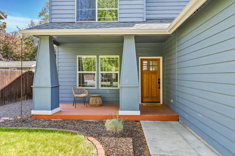 Tiny photo for 63336 NW Lavacrest Street, Bend, OR 97703 (MLS # 220212628)