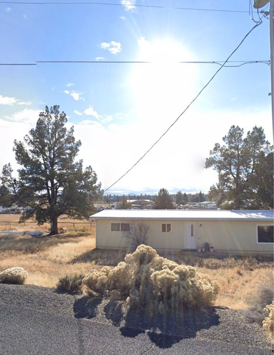 Home on 2.68 acres with irrigation rights!