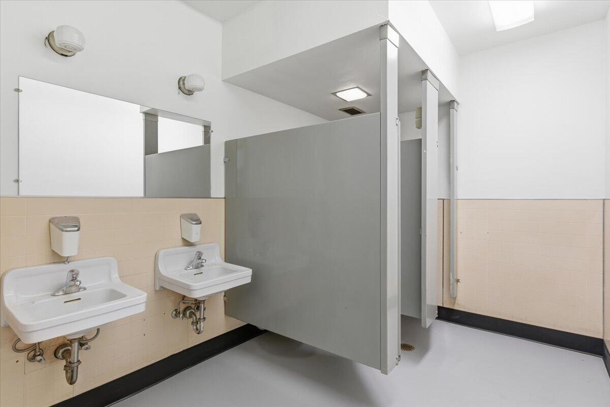 N/A - Commercial Sale