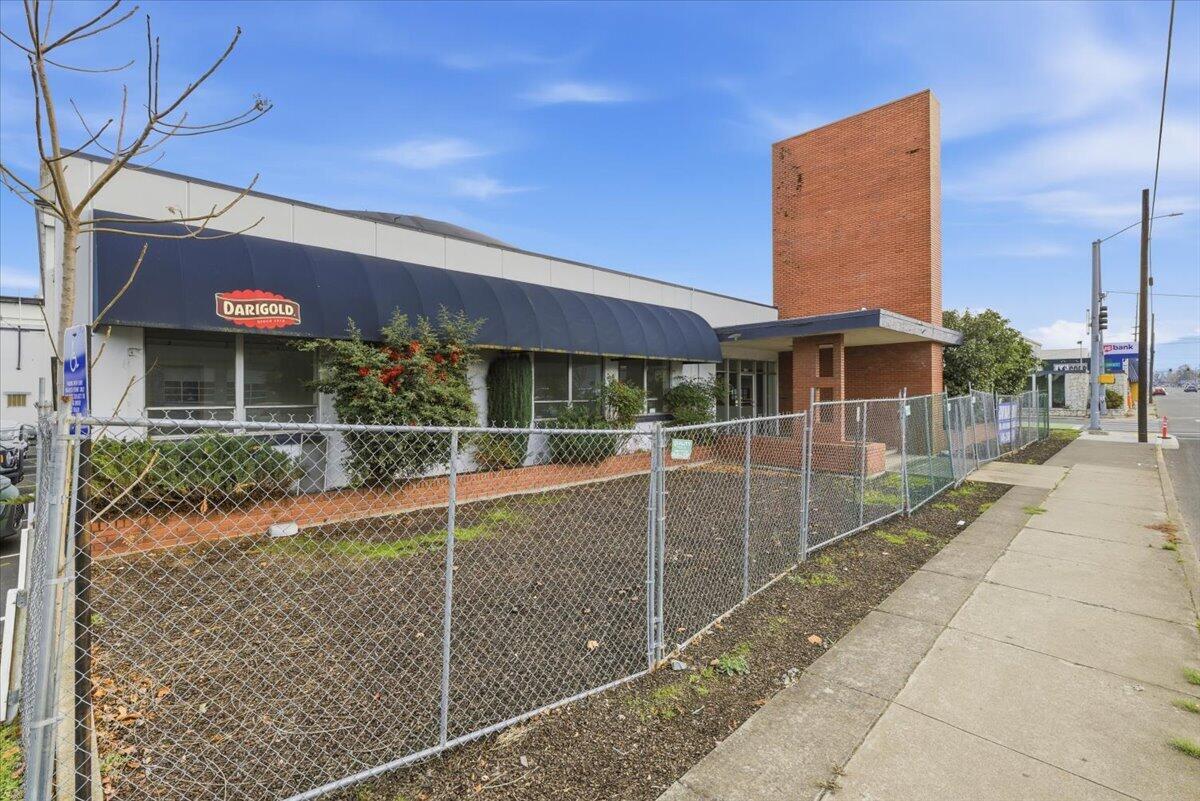 N/A - Commercial Sale