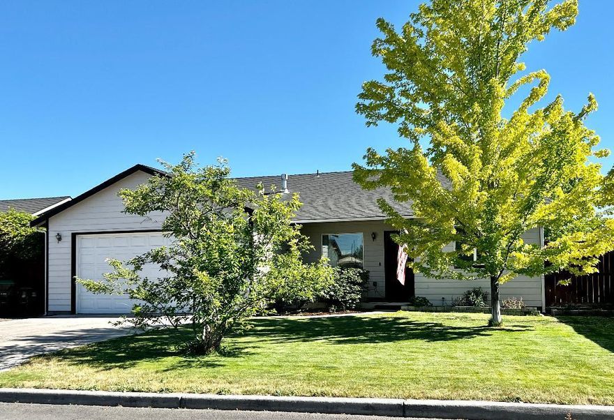 Here is your opportunity to purchase a super tidy home located in the North West section of Prineville. This home features a comfortable layout with a primary bedroom separation, gas forced air heat, rain gutters, Sprinkler system, gas range, refrigerator, dishwasher and double car garage.  Enjoy mornings on the country front porch and evenings on the patio.