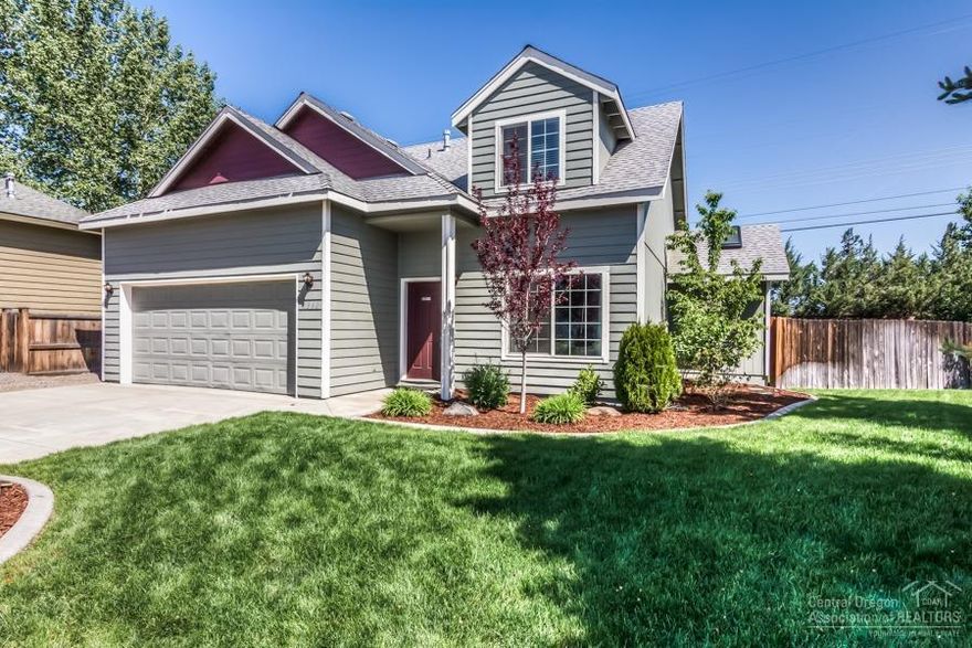 Turn key 4 bedroom home close in NE Bend. Ready for you to move right in! Main level master bedroom option with separate door to the main level bathroom and one more bedroom downstairs. Two very spacious bedrooms with a large bath and family room between them. Stainless steel appliances in the kitchen. Private back yard that is fenced and landscaped. Home is located at the end of a cul de sac and near the hospital, Worthy Brewing, the east side food lot, Costco, Safeway, and many other shopping and eating options.