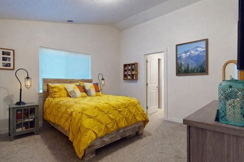 Tiny photo for 680 McKinney Ranch Road, Sisters, OR 97759 (MLS # 220219315)