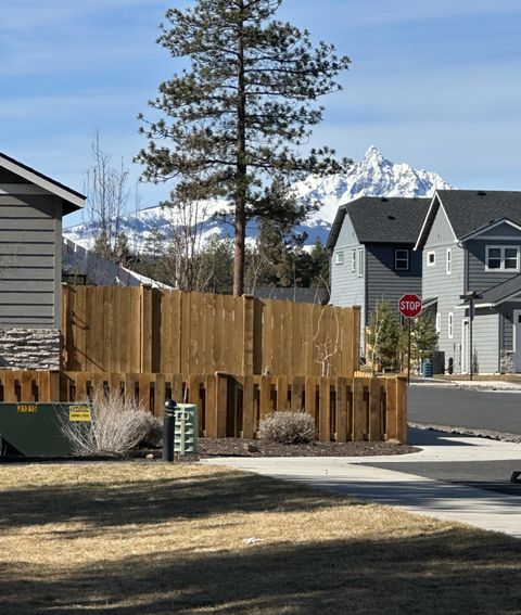 Tiny photo for 680 McKinney Ranch Road, Sisters, OR 97759 (MLS # 220219315)