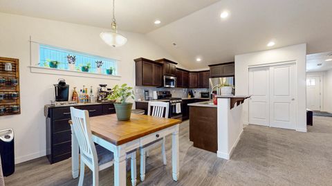 Tiny photo for 680 McKinney Ranch Road, Sisters, OR 97759 (MLS # 220219315)