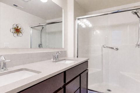 Tiny photo for 680 McKinney Ranch Road, Sisters, OR 97759 (MLS # 220219315)