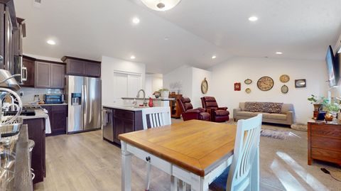 Tiny photo for 680 McKinney Ranch Road, Sisters, OR 97759 (MLS # 220219315)