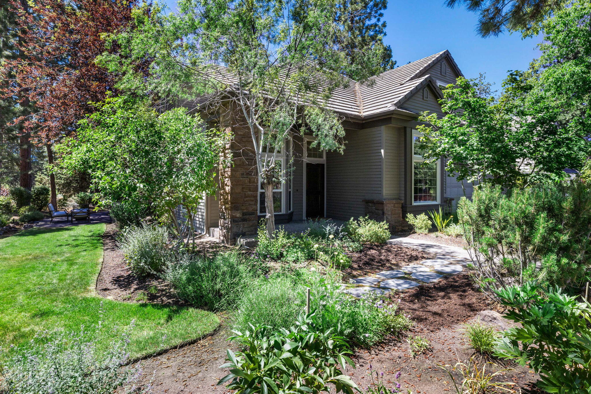 Broken Top - Residential