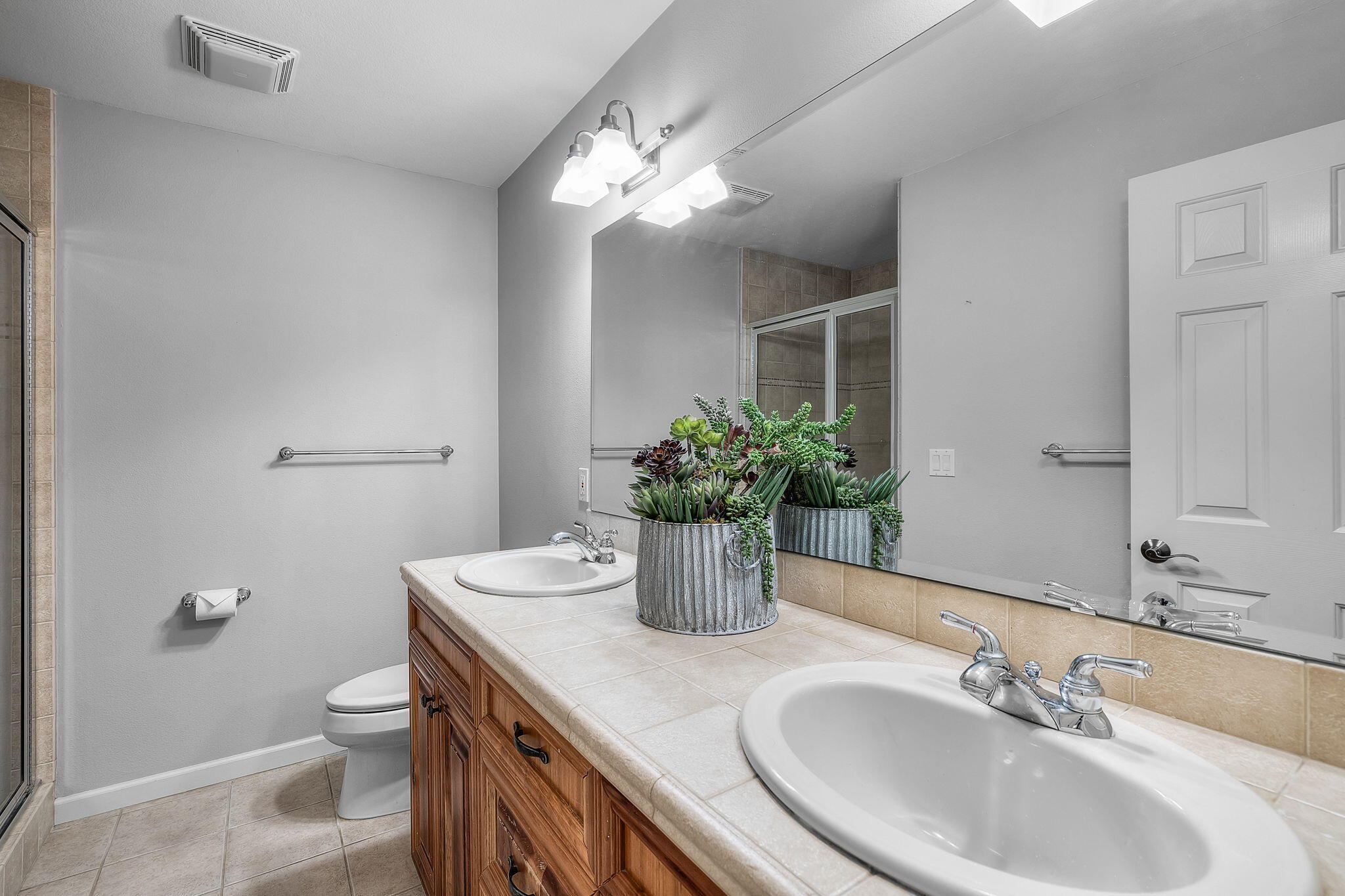 Broken Top - Residential