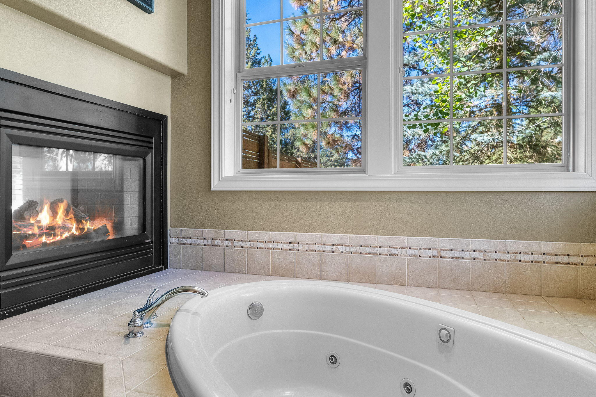 Broken Top - Residential