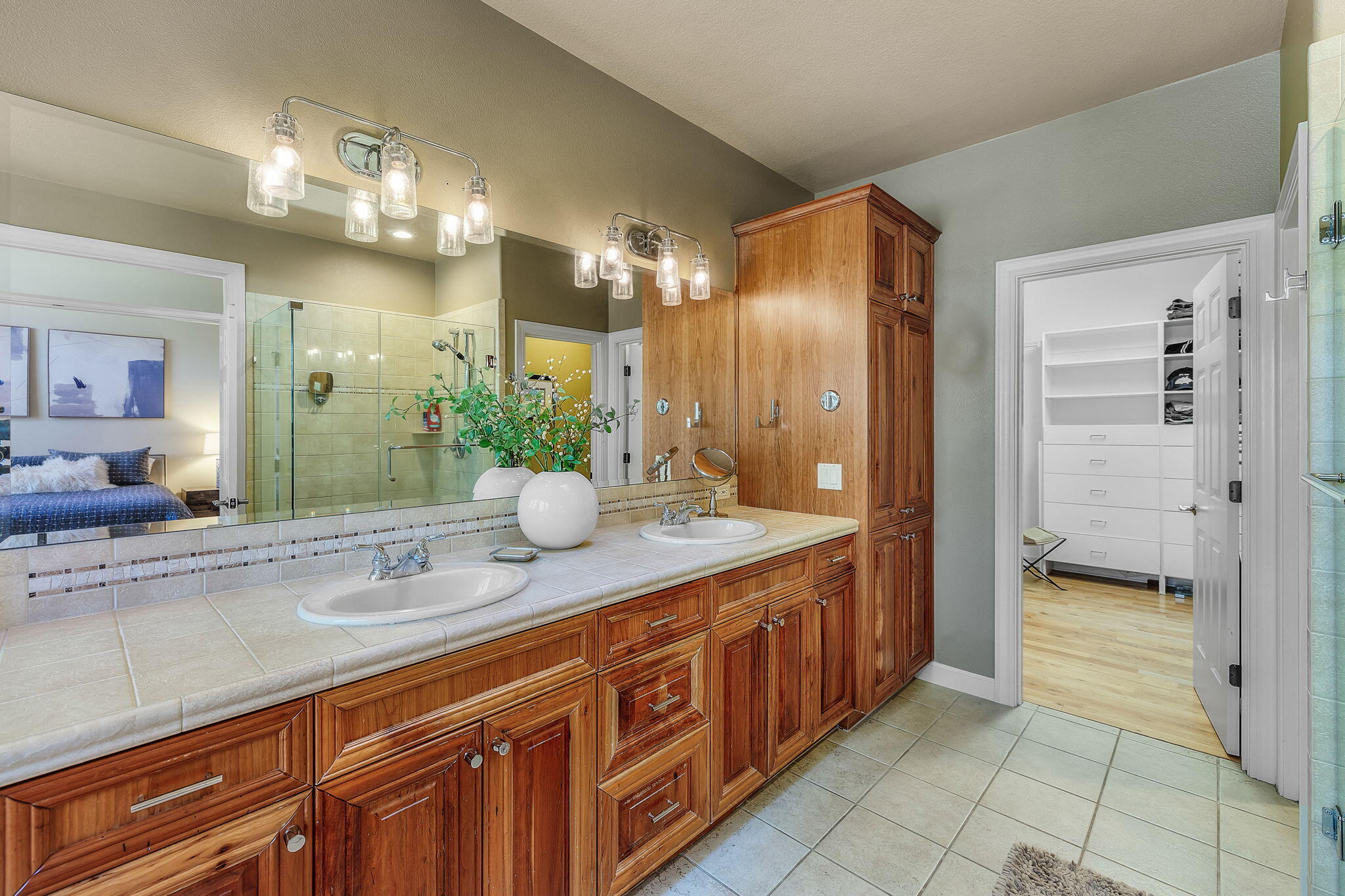 Broken Top - Residential