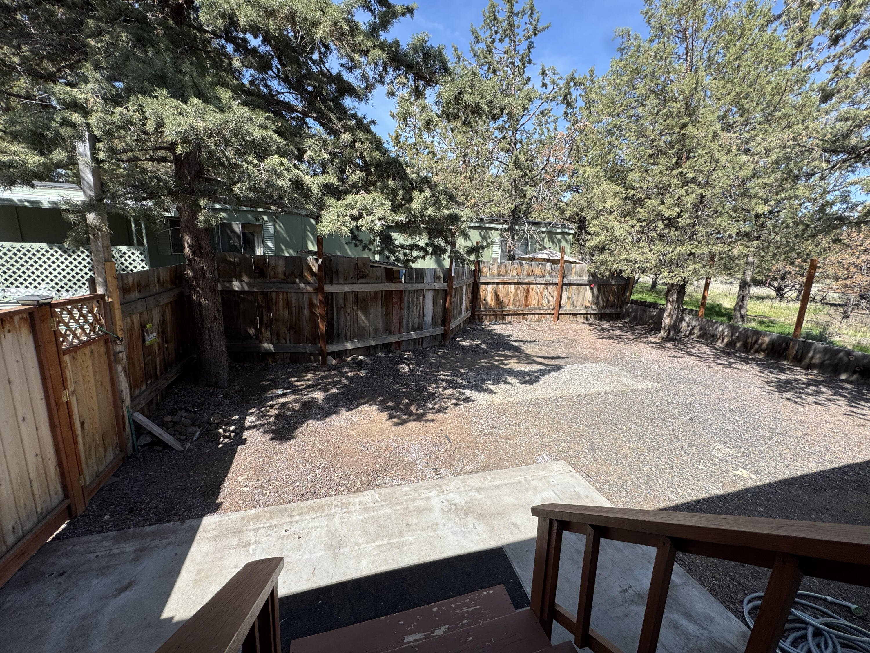 Smith Rock Mobile Pk - Residential