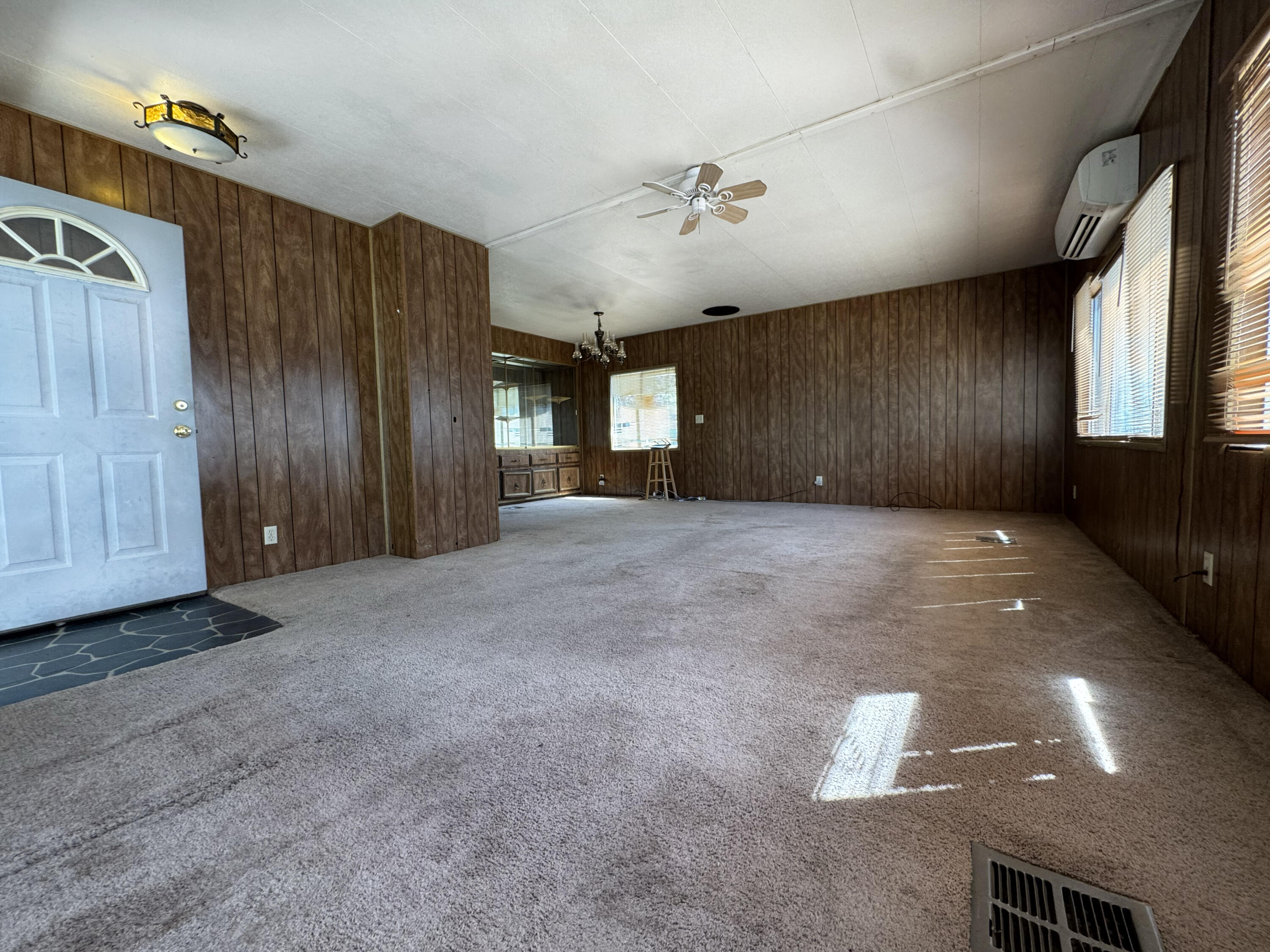 Smith Rock Mobile Pk - Residential