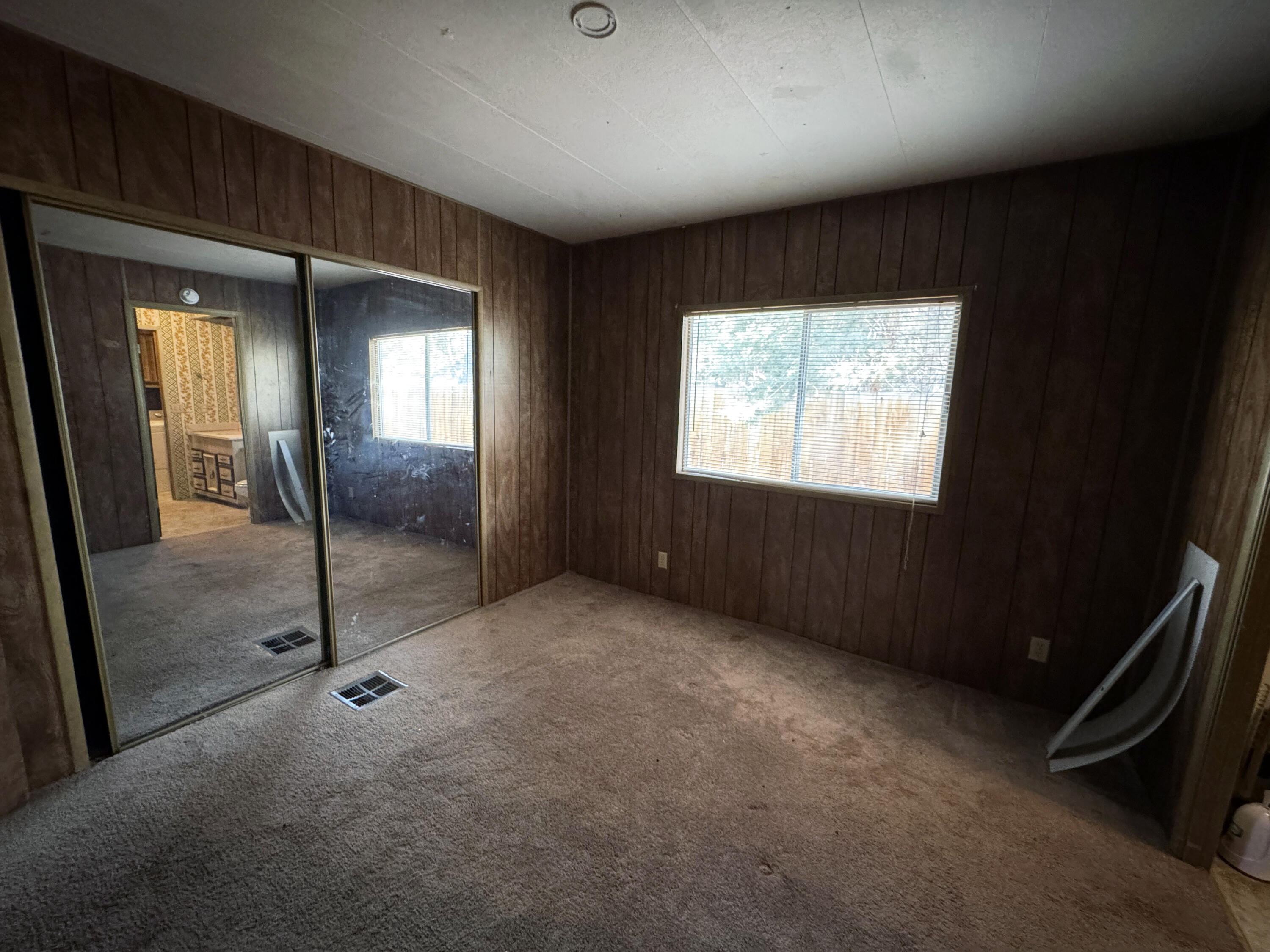 Smith Rock Mobile Pk - Residential