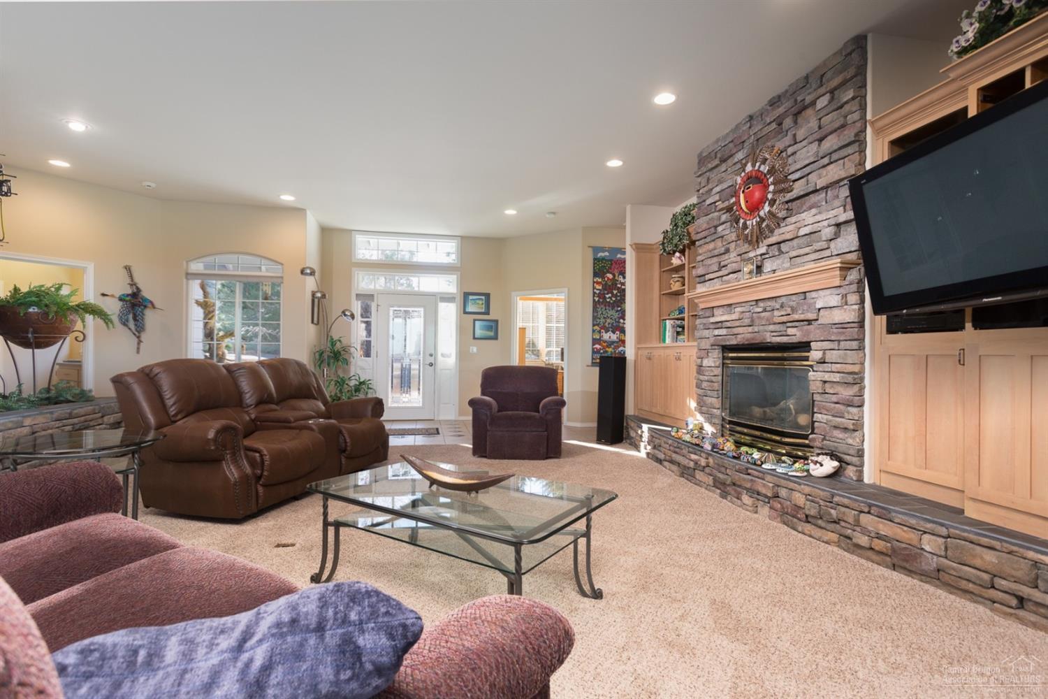 Eagle Crest - Residential