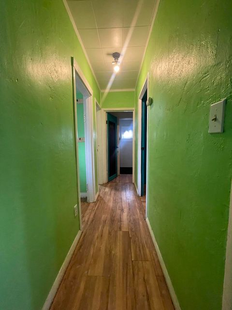 Tiny photo for 1512 Summers Lane, Klamath Falls, OR 97603 (MLS # 220212952)